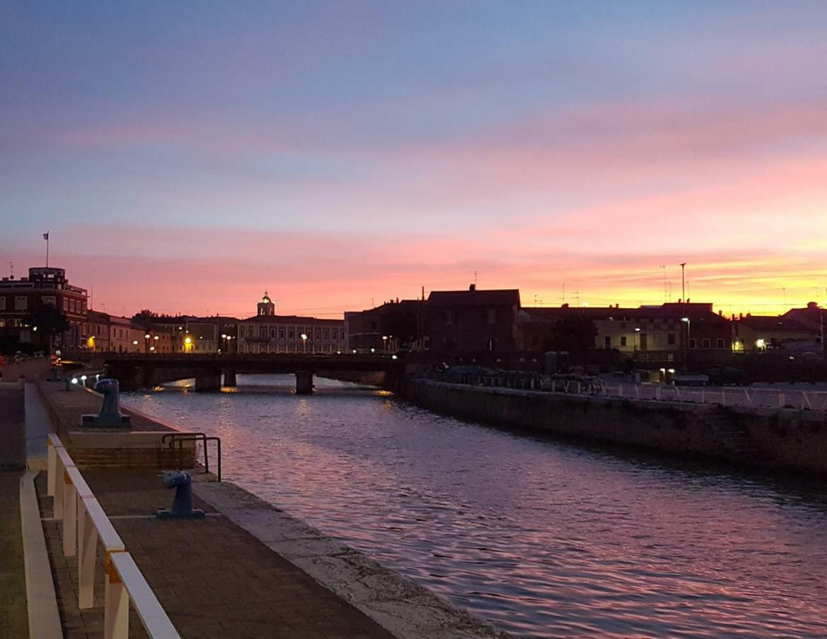 Senigallia D'Amare Luaran gambar